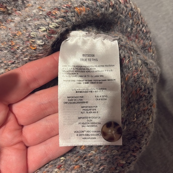 Volcom Sweater - Picture 7 of 9